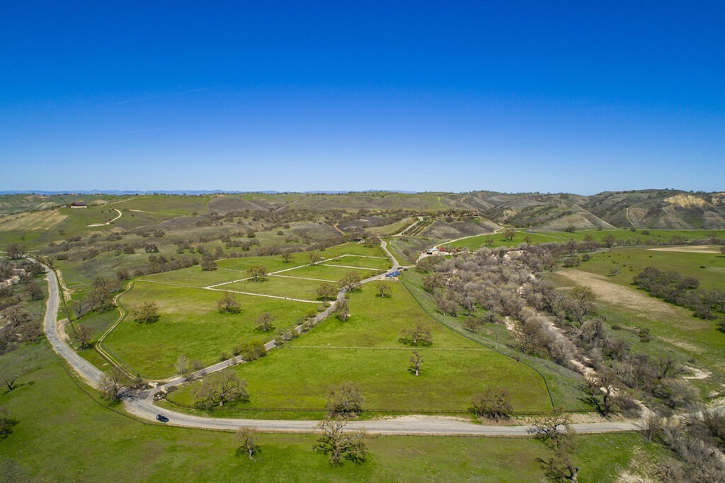 eagle-oak-02_1200-1 - Eagle Oak Ranch